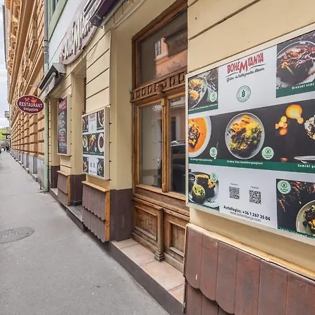 Ultra For Solo Traveller - Air Con Budapest