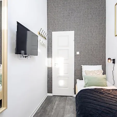 Ultra For Solo Traveller - Air Con
